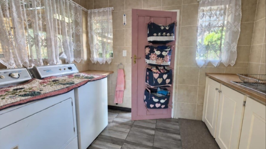 3 Bedroom Property for Sale in Flimieda North West